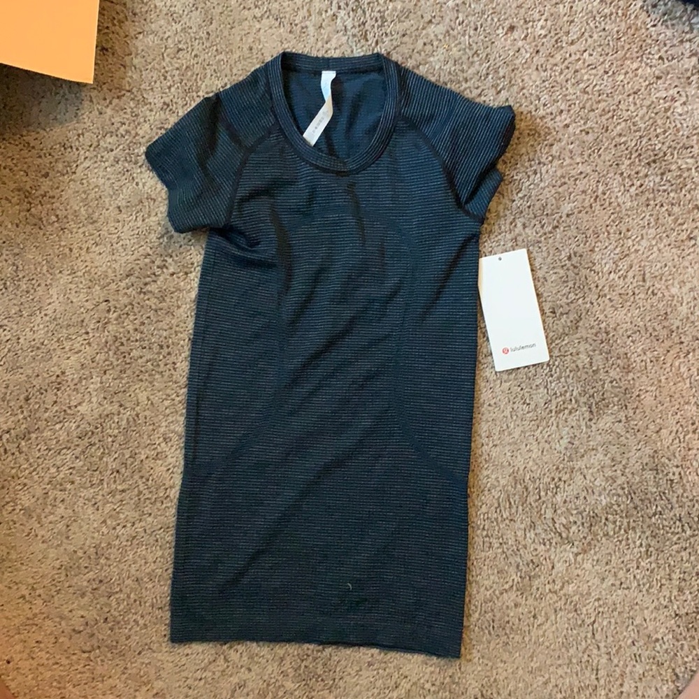 Lululemon Swiftly Tech SS Crew NWT